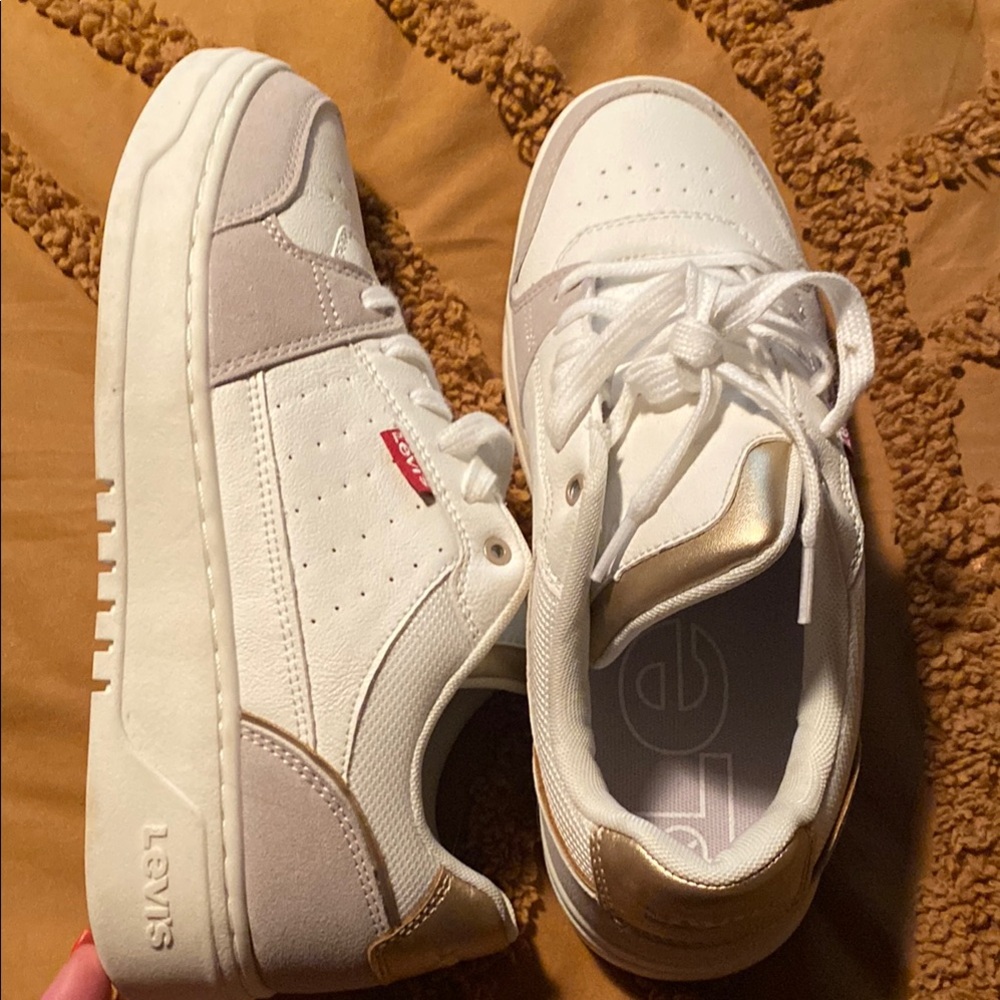 Levi's White and Gold Casual Sneakers